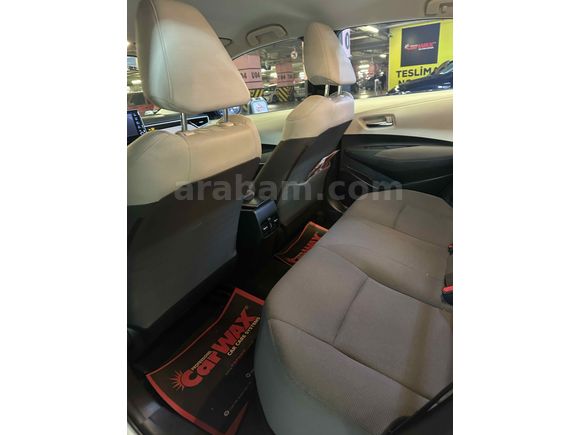 Sahibinden Toyota Corolla 1.5 Dream 2022 Model 