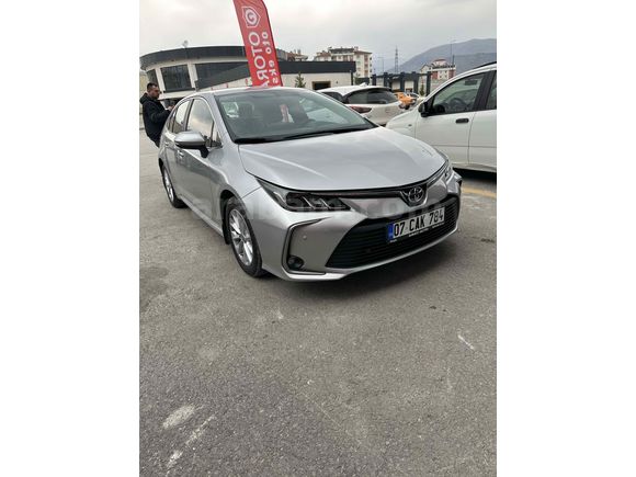 Sahibinden Toyota Corolla 1.5 Dream 2022 Model 