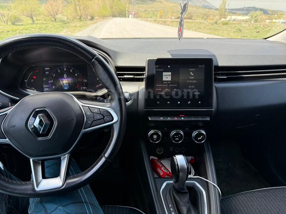 Sahibinden Renault Clio 1.3 TCe Icon 2020 Model
