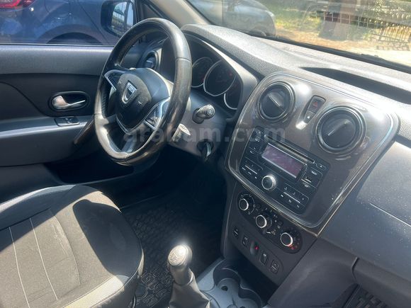 Sahibinden Dacia Sandero 1.5 dCi Stepway 2017 Model 106bin KM'de Değişensiz