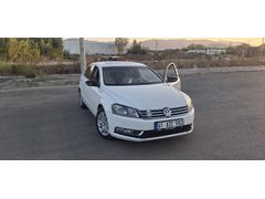 Sahibinden Volkswagen Passat 1.6 TDi BlueMotion Comfortline 2013 Model  245.000 km Beyaz