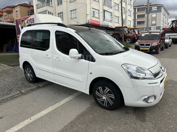 2012 MODEL CİTROEN BERLİNGO 1,6 MULTİSPACE KLİMALI  ÇOK TEMİZ BAKIMLI