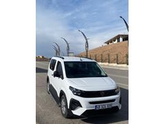Sahibinden Peugeot Rifter 1.5 BlueHDI Allure 2025 Model
