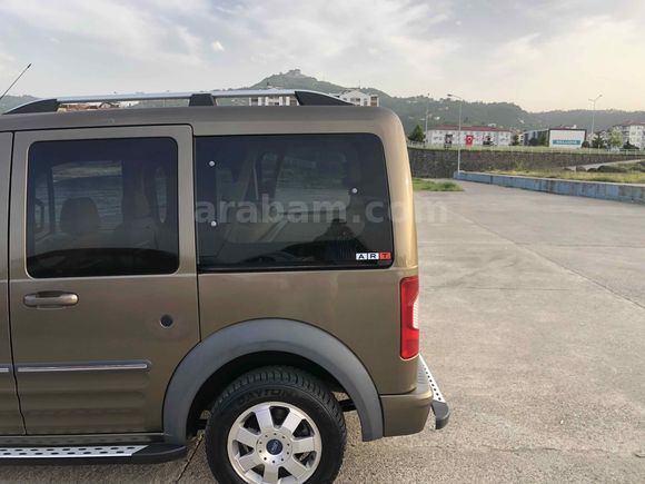Sahibinden Ford Tourneo Connect 110PS 2010 Model 