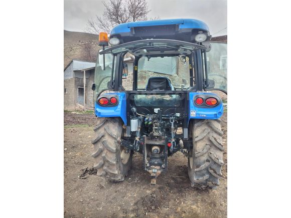 NEW HOLLAND TT4.55 KABİNLİ 825 SAATTE