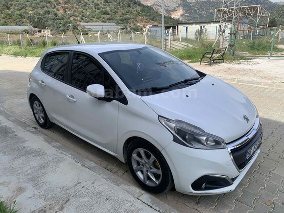 Sahibinden Peugeot 208 1.2 PureTech Active 2015 Model 