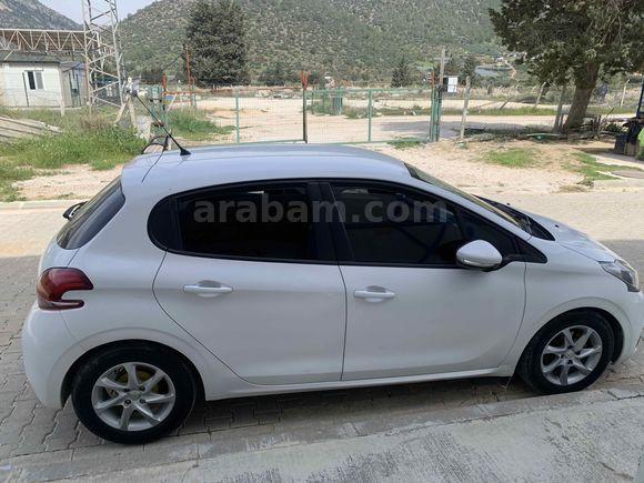 Sahibinden Peugeot 208 1.2 PureTech Active 2015 Model 