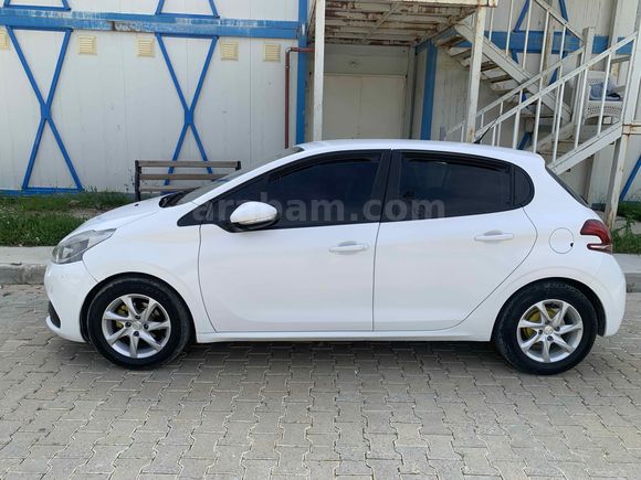 Sahibinden Peugeot 208 1.2 PureTech Active 2015 Model 