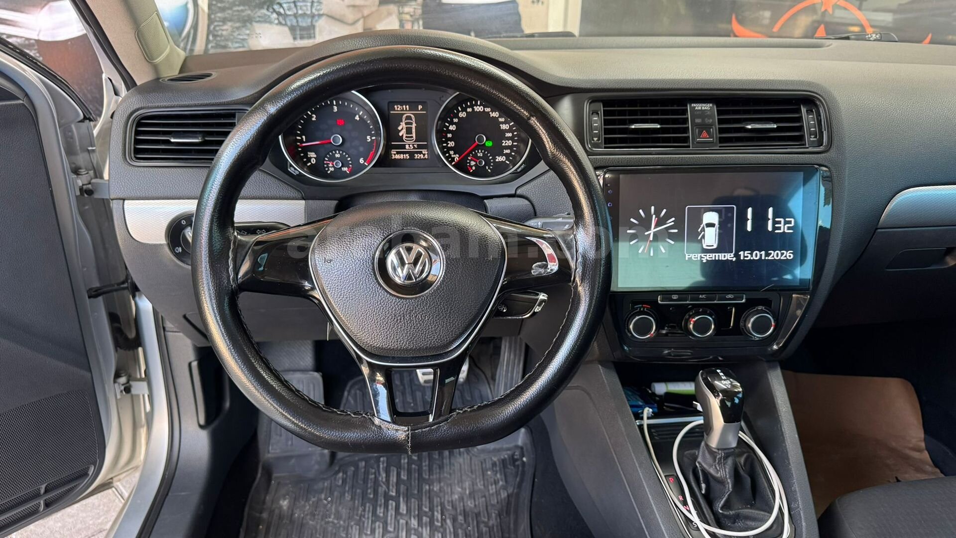 Galeriden Volkswagen Jetta 1.6 TDi Trendline 2015 Model Adana 355.000 km Gri (metalik) 7