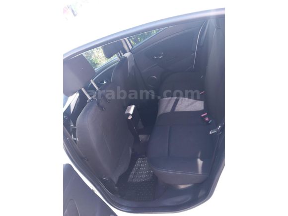 Sahibinden Renault Fluence 1.5 dCi Joy 2013 Model