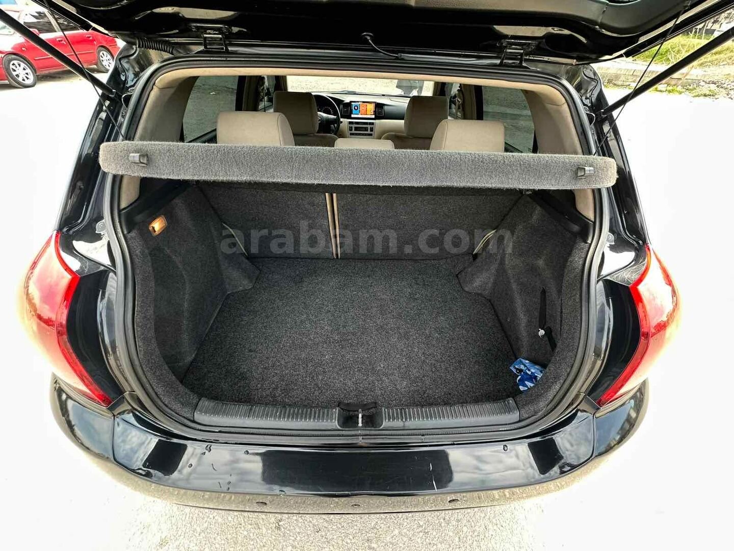 Galeriden Toyota Corolla 1.4 D-4D Sol 2007 Model Adana 370.000 km Siyah 6