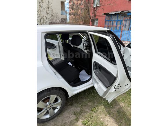 Sahibinden Skoda Fabia 1.2 Ambiente Dynamic 2014 Model