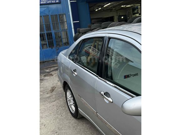 Sahibinden Ford Focus 1.6 Ghia 2000 Model 