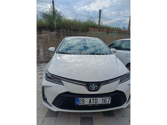 Sahibinden Toyota Corolla 1.8 Hybrid Dream 2020 Model