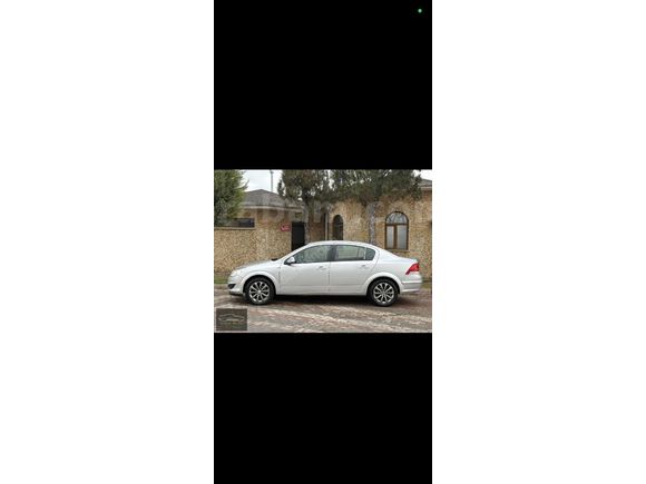 Sahibinden Opel Astra 1.6 T 111 enjoy 2012 Model Adana 120.000 km Gri (metalik)