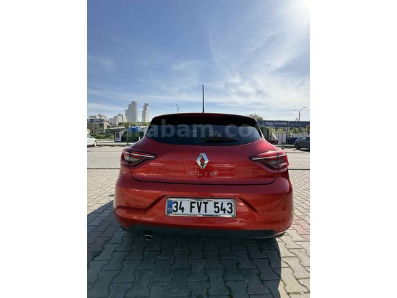 Sahibinden Renault Clio 1.0 SCe Joy 2022 Model 