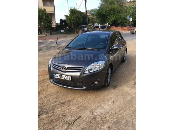 Sahibinden Toyota Auris 1.6 Comfort Extra 2011 Model 