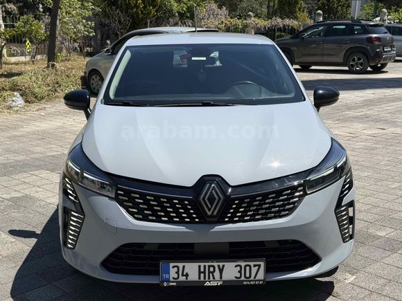 Galeriden Renault Clio 1.0 TCe Evolution 2023 Model İstanbul