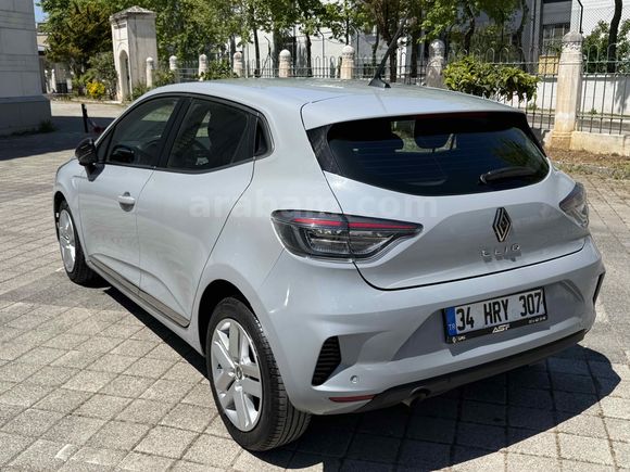 Galeriden Renault Clio 1.0 TCe Evolution 2023 Model İstanbul