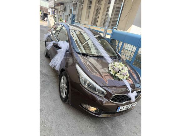 Sahibinden Kia Ceed 1.6 CRDi Concept SW 2013 Model  175.000 km Kahverengi
