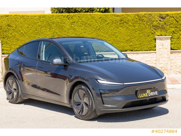 LUXE DRİVEDAN PREMİUM EAP'LI EMSALSİZ TESLA MODEL Y
