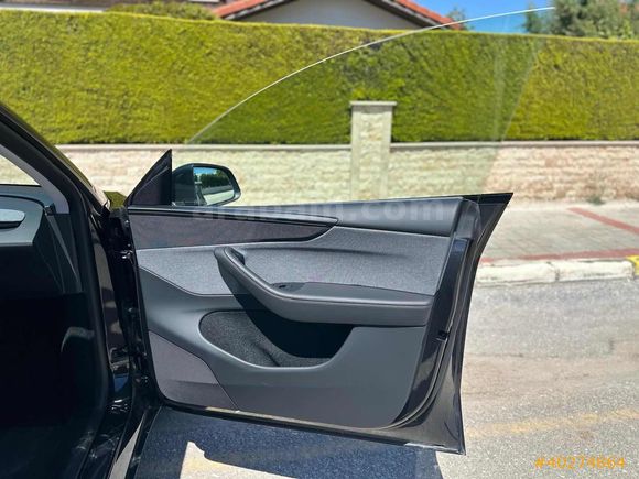 LUXE DRİVEDAN PREMİUM EAP'LI EMSALSİZ TESLA MODEL Y