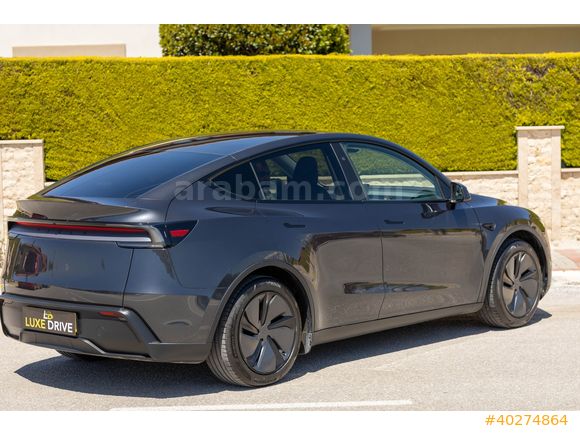 LUXE DRİVEDAN PREMİUM EAP'LI EMSALSİZ TESLA MODEL Y