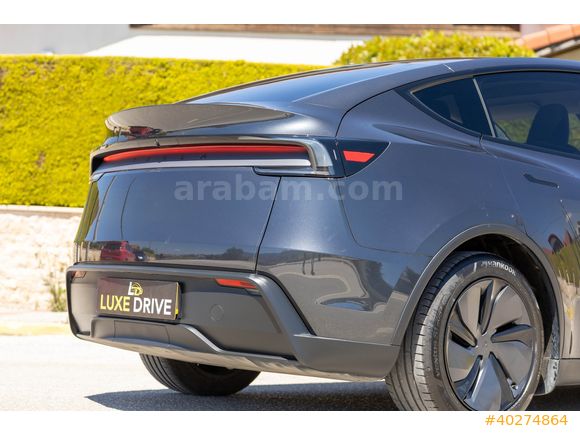 LUXE DRİVEDAN PREMİUM EAP'LI EMSALSİZ TESLA MODEL Y