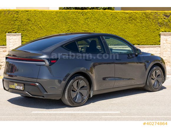 LUXE DRİVEDAN PREMİUM EAP'LI EMSALSİZ TESLA MODEL Y
