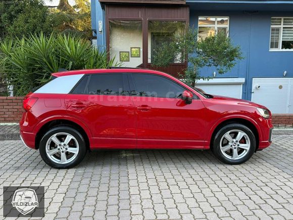 YILDIZLAR | AUDİ Q2 1.6 TDİ DESİGN CAM TAVAN