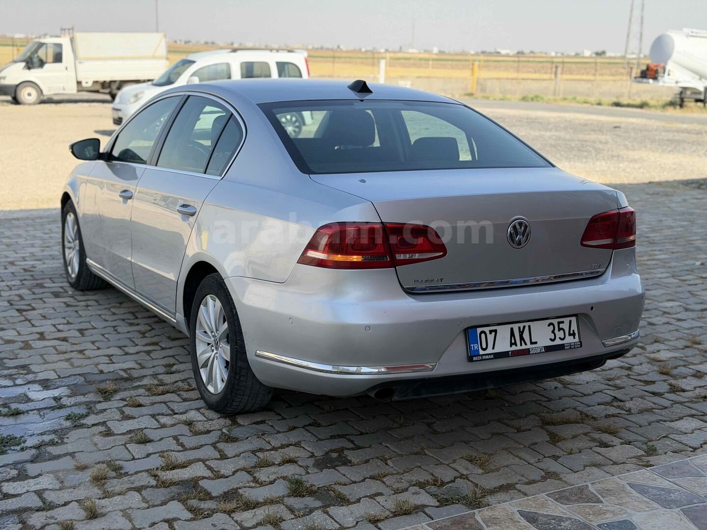 Galeriden Volkswagen Passat 1.6 TDi BlueMotion Comfortline 2011 Model Mardin 385.000 km Gri (Gümüş) 6
