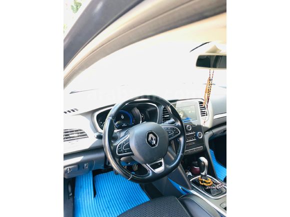 Galeriden hatasız Renault Megane 1.5 dCi Icon 2017 Model araç mersinde