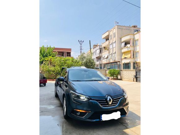 Galeriden hatasız Renault Megane 1.5 dCi Icon 2017 Model araç mersinde