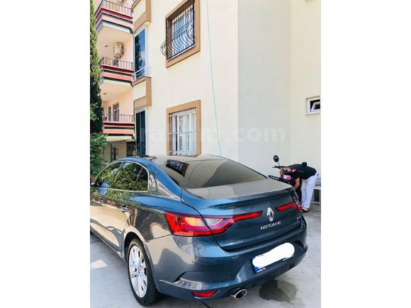 Galeriden hatasız Renault Megane 1.5 dCi Icon 2017 Model araç mersinde