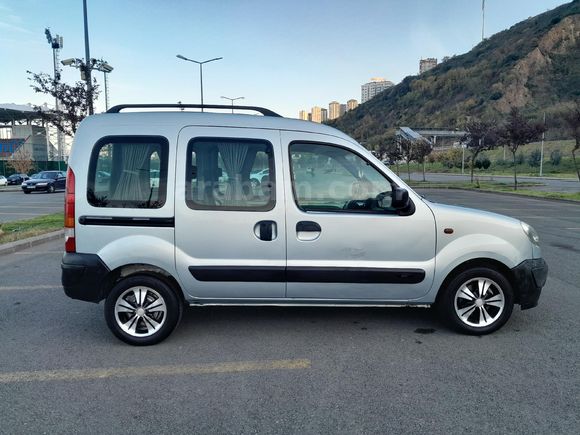 HATASIZ 1.5DCI 2005 MODEL RENAULT KANGO