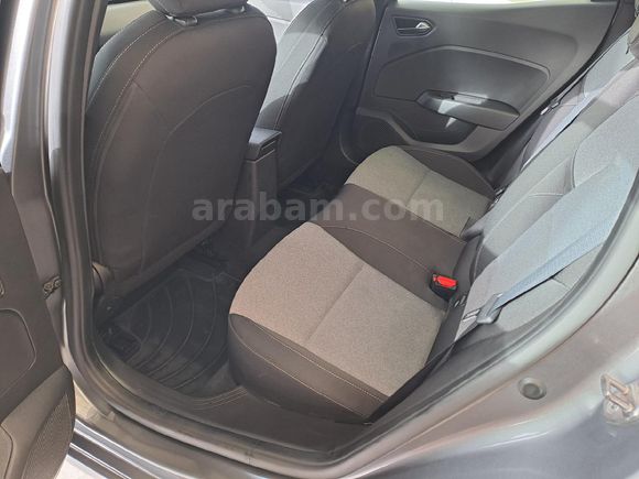 2024 CLIO EVOLOTION OTOMATİK BOYASIZ
