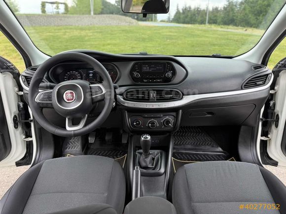 // 2020 EGEA HATASIZ 1 LOKAL 115.000 KM TAKAS OLUR //