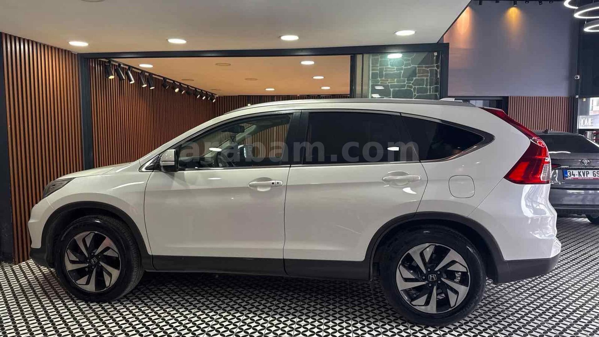Galeriden Honda CR-V 1.6 i-DTEC Executive+ 2015 Model İstanbul 5