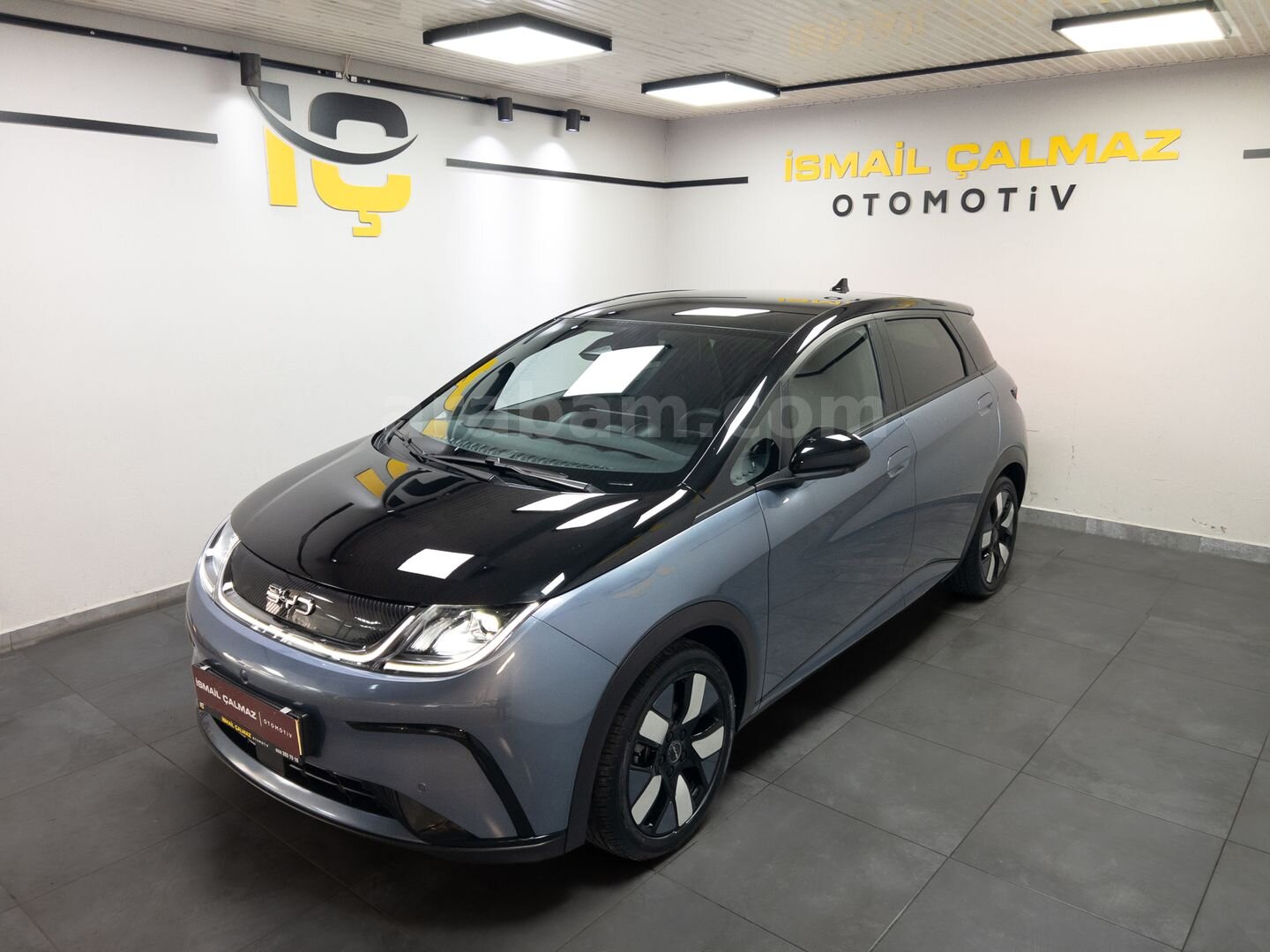 Galeriden BYD Dolphin Comfort 2024 Model İzmir 30.319 km Gri 3