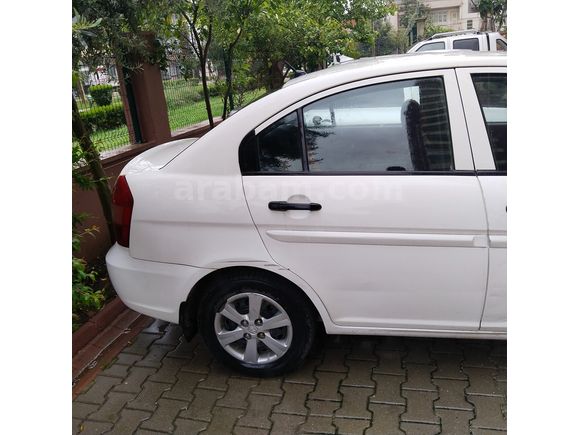 Sahibinden Hyundai Accent Era 1.4 Team 2011 Model 
