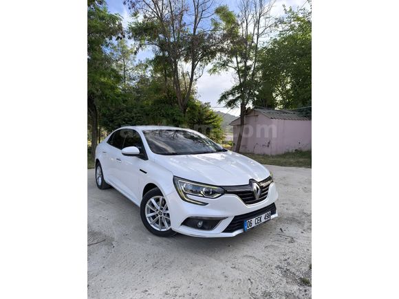Sahibinden Renault Megane 1.5 Blue DCI Touch 2020 Model