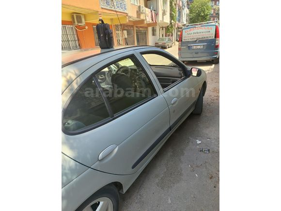Sahibinden Renault Megane 1.6 RXi 2002 Model