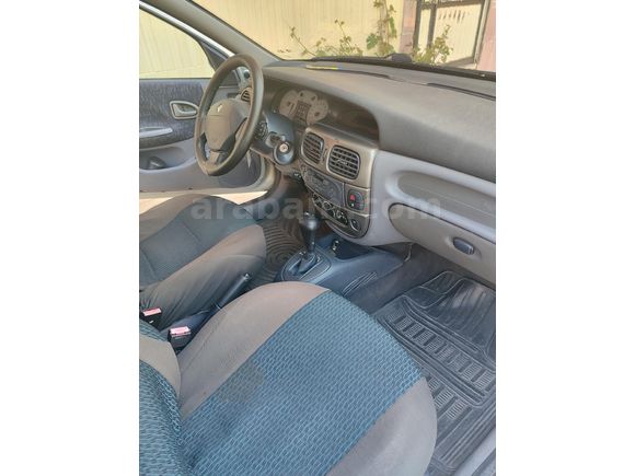 Sahibinden Renault Megane 1.6 RXi 2002 Model