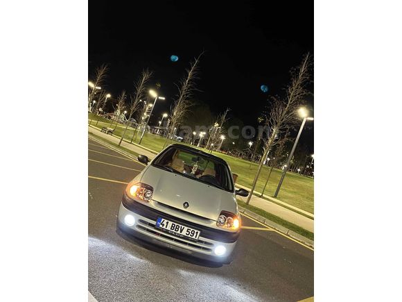 SAHİBİNDEN TEMİZ MASRAFSIZ CLİO 2