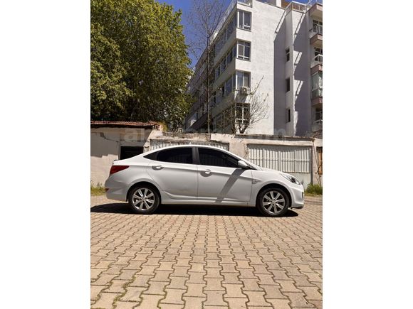 Sahibinden Hyundai Accent Blue 1.4 D-CVVT Mode Plus 2017 Model 