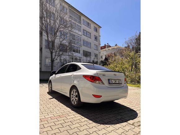 Sahibinden Hyundai Accent Blue 1.4 D-CVVT Mode Plus 2017 Model 