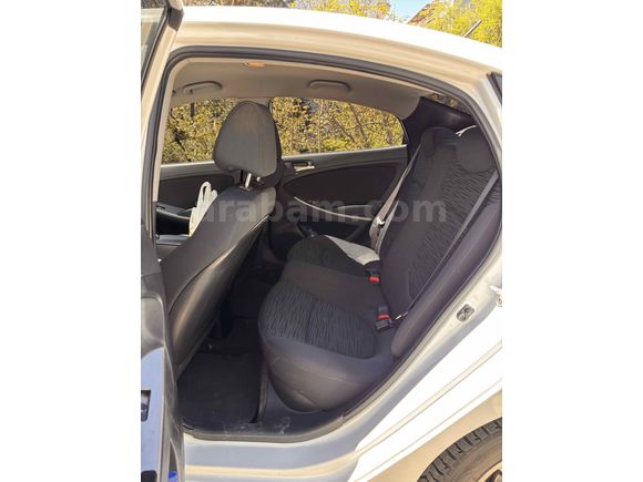 Sahibinden Hyundai Accent Blue 1.4 D-CVVT Mode Plus 2017 Model 