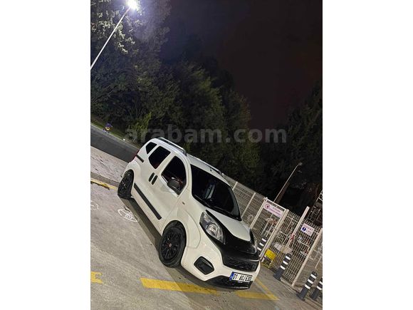 Sahibinden Otomobil Ruhsatlı Fiat Fiorino Combi 1.3 Multijet Pop 2017 Model 