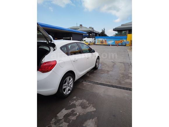 Sahibinden Opel Astra 1.6 Edition 2012 Model