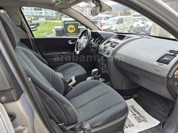 ACİLL CUMARTESİYE KADAR ŞANZIMAN YAPILI MEGANE 2 SANRUFF OTOMATİK